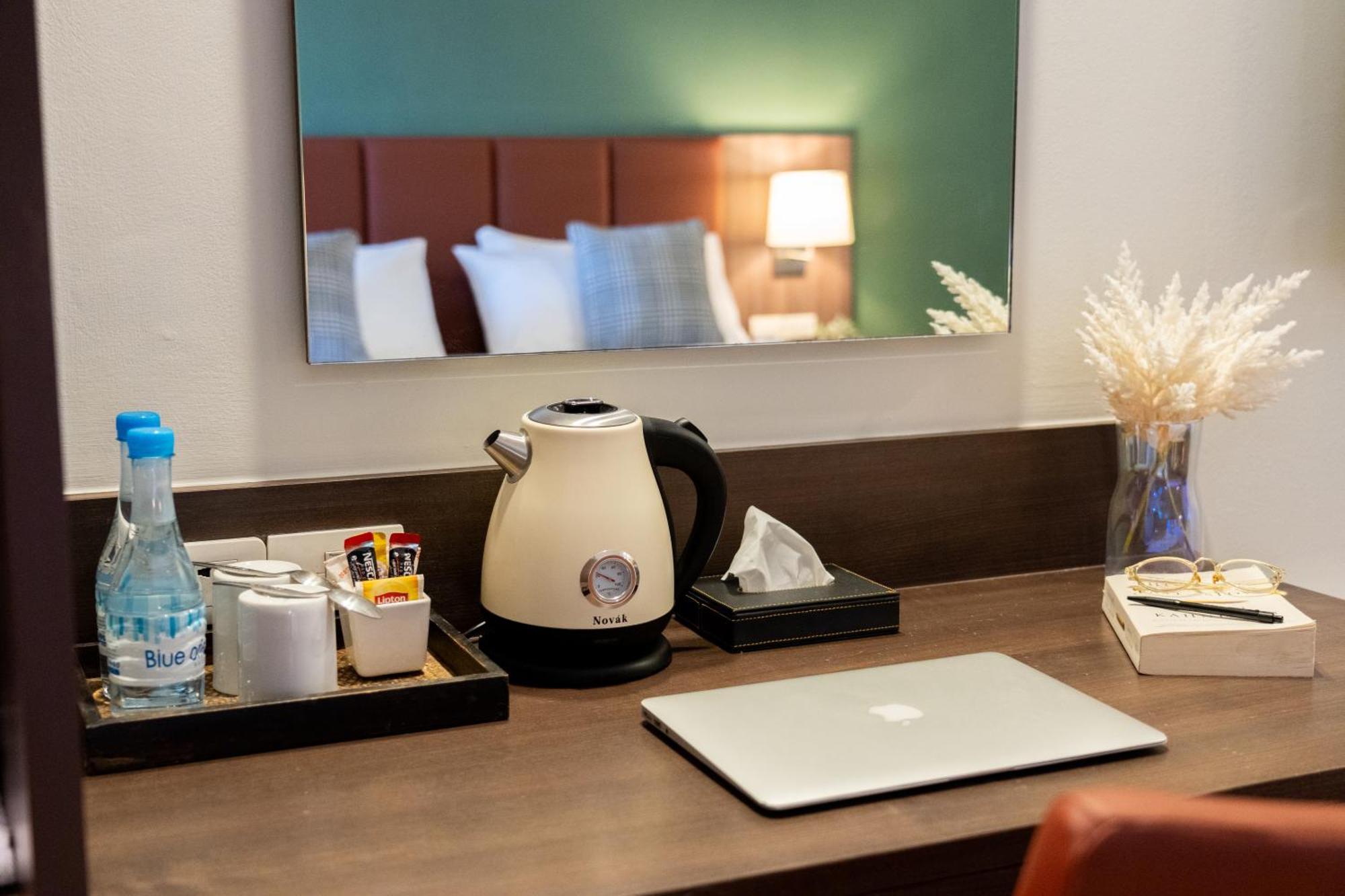 Legacy Hotel Bangkok Sukhumvit Zewnętrze zdjęcie