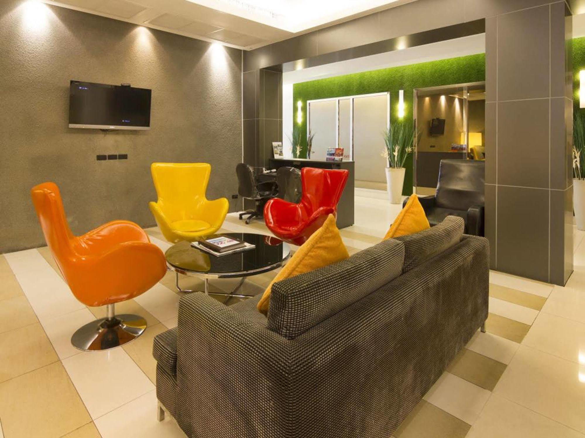 Legacy Hotel Bangkok Sukhumvit Zewnętrze zdjęcie