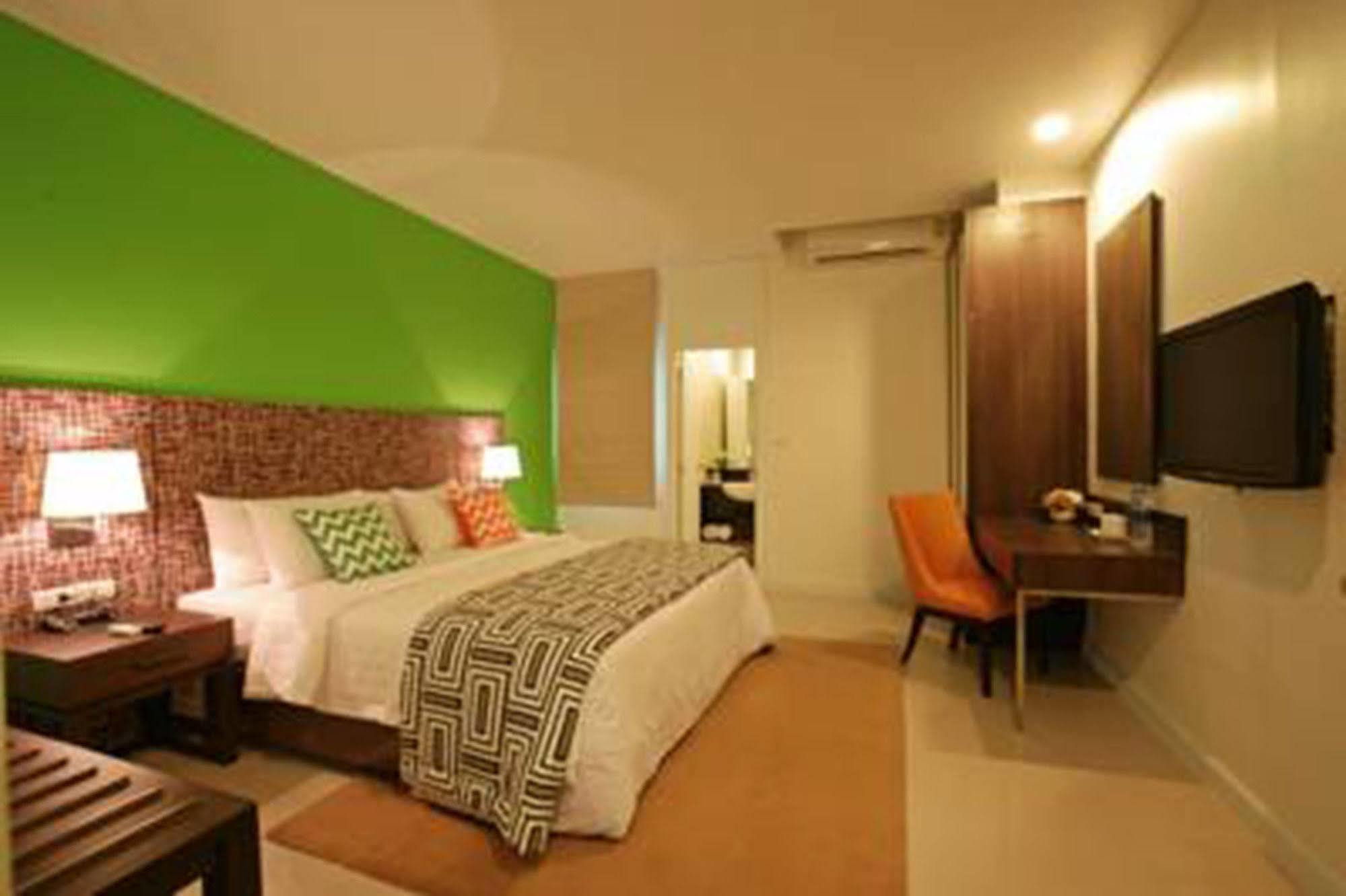 Legacy Hotel Bangkok Sukhumvit Zewnętrze zdjęcie